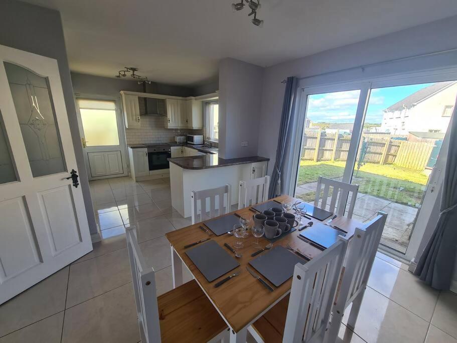 Bundoran Seaside Stays House - Wifi, Large Spacious Home Exteriér fotografie