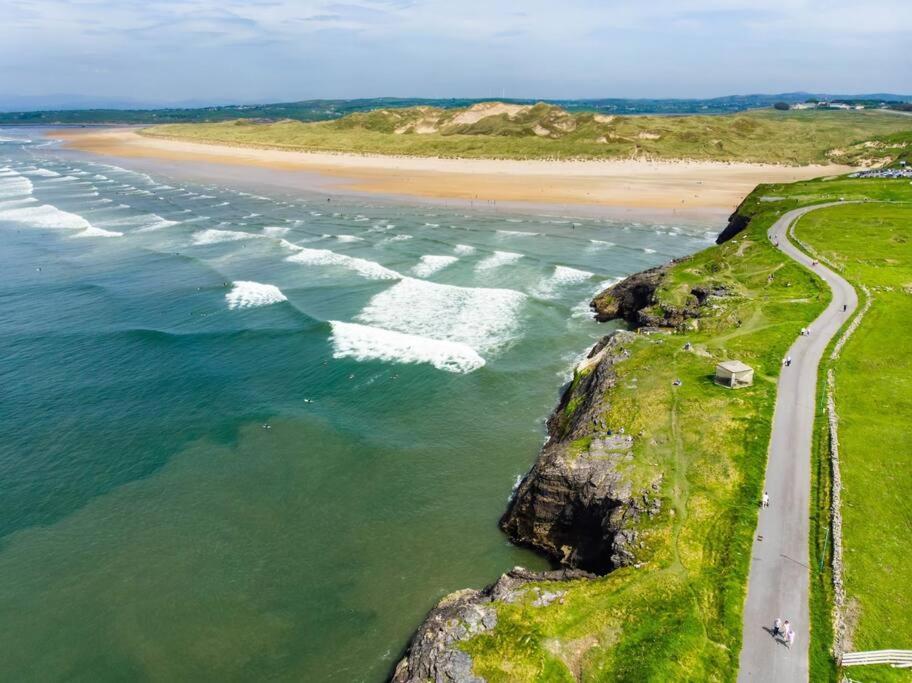 Bundoran Seaside Stays House - Wifi, Large Spacious Home Exteriér fotografie